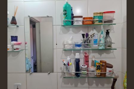 Apartamento à venda com 52m², 2 quartos e 1 vaga Apartamento à venda com 52m², 2 quartos e 1 vagaBanheiro Social