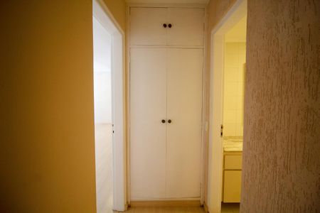 Apartamento à venda com 105m², 3 quartos e 2 vagasCorredor