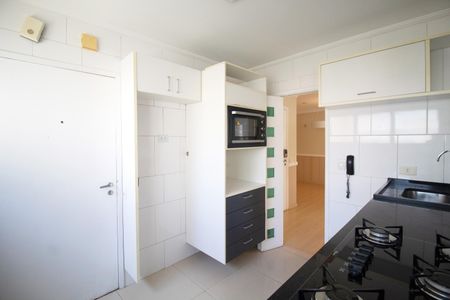 Apartamento à venda com 105m², 3 quartos e 2 vagasCozinha