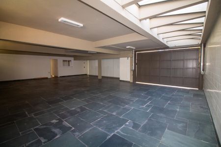 Casa à venda com 696m², 3 quartos e 6 vagasGaragem