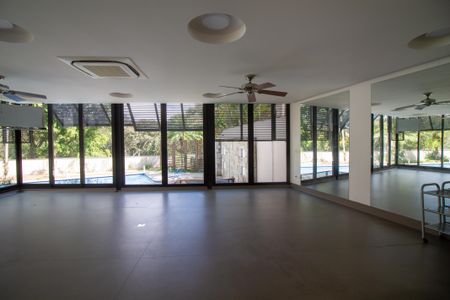 Casa à venda com 696m², 3 quartos e 6 vagasÁrea comum