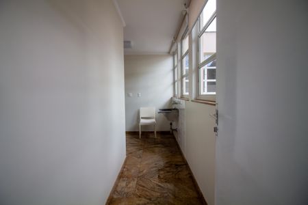 Casa à venda com 696m², 3 quartos e 6 vagasÁrea de Serviço