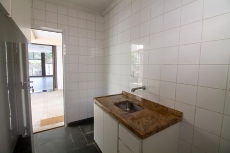 Casa à venda com 696m², 3 quartos e 6 vagasÁrea comum