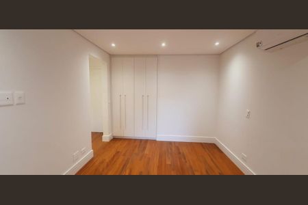 Apartamento à venda com 3 quartos, 180m² em Indianópolis, São Paulo