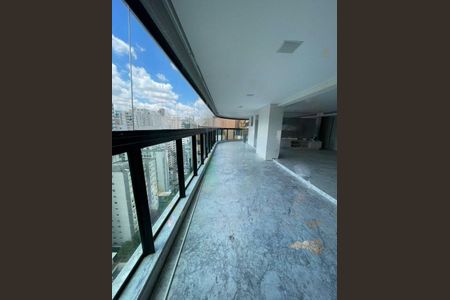 Apartamento à venda com 215m², 2 quartos e 3 vagas