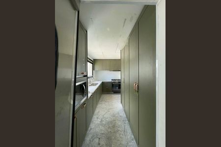 Apartamento à venda com 215m², 2 quartos e 3 vagas