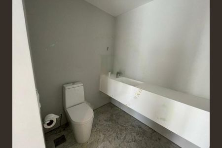 Apartamento à venda com 215m², 2 quartos e 3 vagas