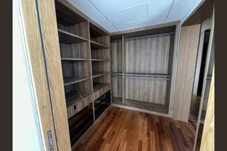 Apartamento à venda com 215m², 2 quartos e 3 vagas