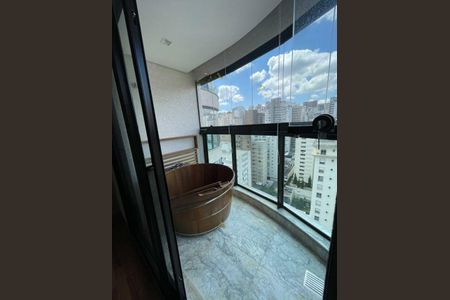 Apartamento à venda com 215m², 2 quartos e 3 vagas