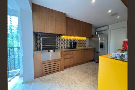 Apartamento à venda com 319m², 4 quartos e 5 vagas