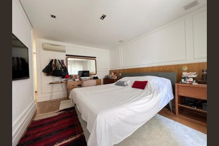 Apartamento à venda com 319m², 4 quartos e 5 vagas