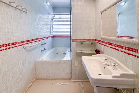 Apartamento para alugar com 158m², 3 quartos e 2 vagas Apartamento para alugar com 158m², 3 quartos e 2 vagasBanheiro da Suíte