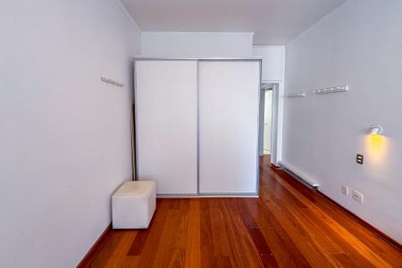 Apartamento para alugar com 158m², 3 quartos e 2 vagas Apartamento para alugar com 158m², 3 quartos e 2 vagasSuíte