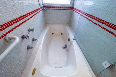 Apartamento para alugar com 158m², 3 quartos e 2 vagas Apartamento para alugar com 158m², 3 quartos e 2 vagasBanheiro da Suíte