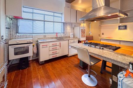 Apartamento para alugar com 158m², 3 quartos e 2 vagas Apartamento para alugar com 158m², 3 quartos e 2 vagasCozinha