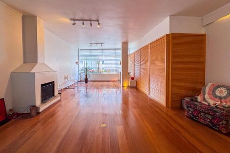 Apartamento para alugar com 158m², 3 quartos e 2 vagas Apartamento para alugar com 158m², 3 quartos e 2 vagasSala