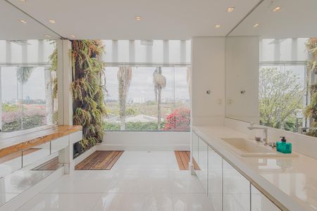 Casa à venda com 700m², 5 quartos e 6 vagasBanheiro da Suíte 3