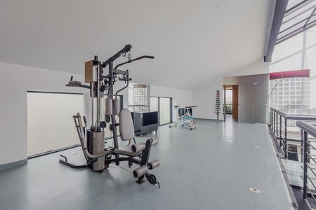 Casa à venda com 700m², 5 quartos e 6 vagasÁrea comum - Academia