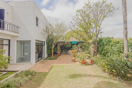 Casa à venda com 700m², 5 quartos e 6 vagasJardim