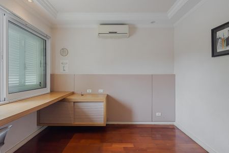 Casa à venda com 700m², 5 quartos e 6 vagasSuíte 2