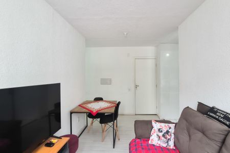 Sala de apartamento para alugar com 2 quartos, 42m² em Parque Bristol, São Paulo