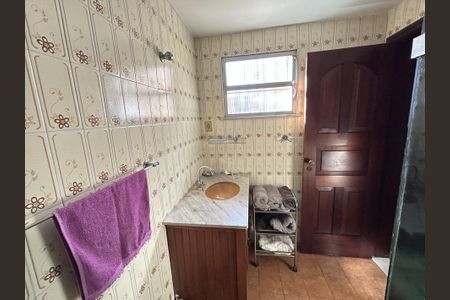 Casa à venda com 347m², 7 quartos e 5 vagasBanheiro da Suíte 2