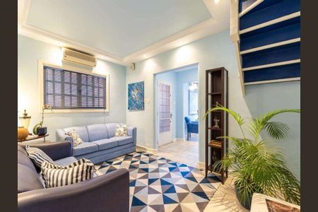 Casa à venda com 3 quartos, 220m² em Jardim Paulistano, São Paulo