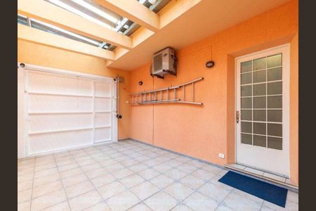 Casa à venda com 220m², 3 quartos e 4 vagas