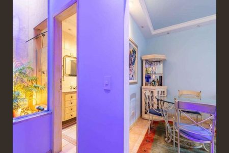 Casa à venda com 220m², 3 quartos e 4 vagas