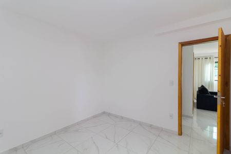 Apartamento à venda com 42m², 2 quartos e 1 vagaQuarto 2