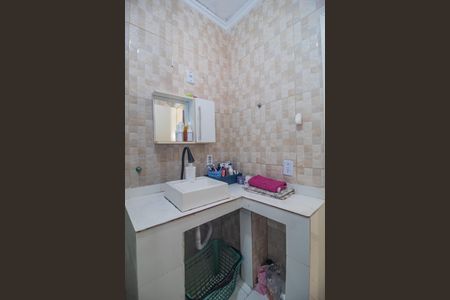 Casa à venda com 300m², 4 quartos e 2 vagas Casa à venda com 300m², 4 quartos e 2 vagasBanheiro Social