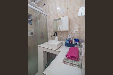 Casa à venda com 300m², 4 quartos e 2 vagas Casa à venda com 300m², 4 quartos e 2 vagasBanheiro Social