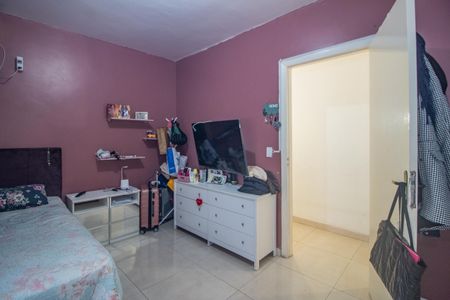 Casa à venda com 300m², 4 quartos e 2 vagas Casa à venda com 300m², 4 quartos e 2 vagasQuarto