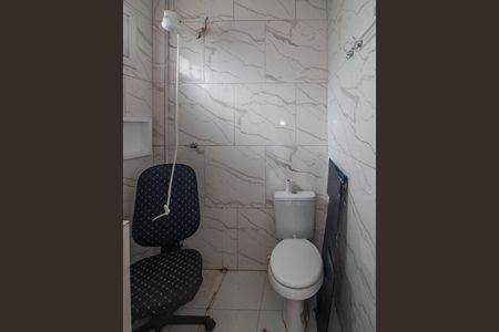 Casa à venda com 300m², 4 quartos e 2 vagas Casa à venda com 300m², 4 quartos e 2 vagasBanheiro da Suíte