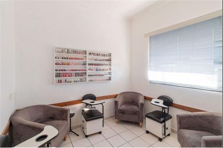 Casa à venda com 347m², 4 quartos e 3 vagas