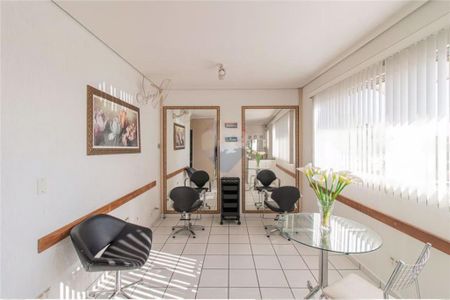 Casa à venda com 4 quartos, 347m² em Vila Morse, São Paulo