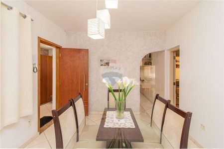 Casa à venda com 4 quartos, 347m² em Vila Morse, São Paulo