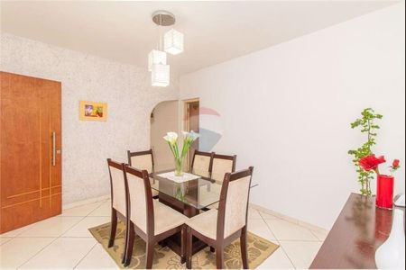 Casa à venda com 4 quartos, 347m² em Vila Morse, São Paulo