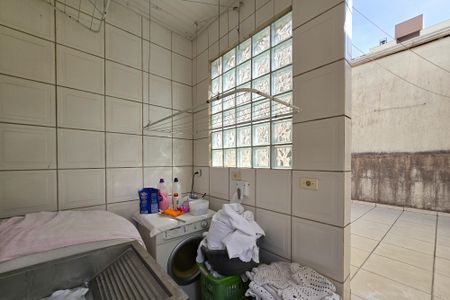 Casa à venda com 177m², 3 quartos e 2 vagasÁrea de Serviço