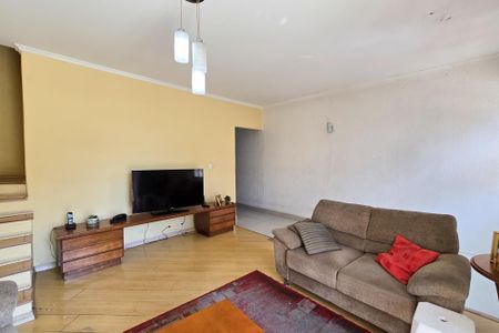 Casa à venda com 177m², 3 quartos e 2 vagasSala