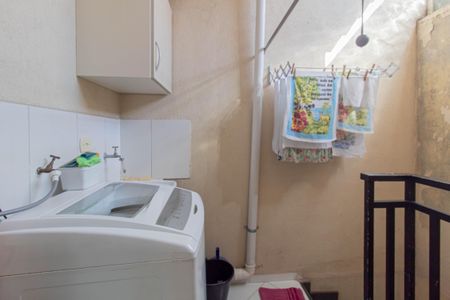 Casa de condomínio à venda com 100m², 3 quartos e 3 vagas Casa de condomínio à venda com 100m², 3 quartos e 3 vagasÁrea de Serviço