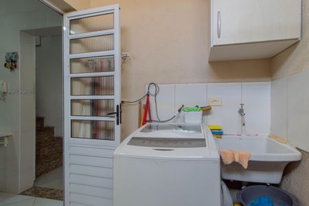 Casa de condomínio à venda com 100m², 3 quartos e 3 vagas Casa de condomínio à venda com 100m², 3 quartos e 3 vagasÁrea de Serviço