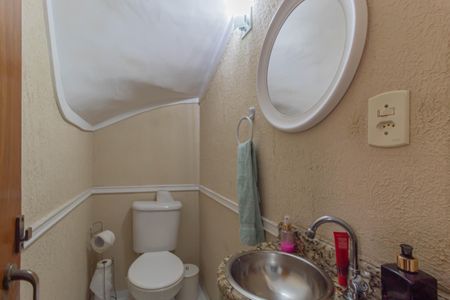 Casa de condomínio à venda com 100m², 3 quartos e 3 vagas Casa de condomínio à venda com 100m², 3 quartos e 3 vagasLavabo