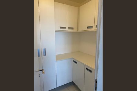 Apartamento à venda com 214m², 3 quartos e 3 vagas