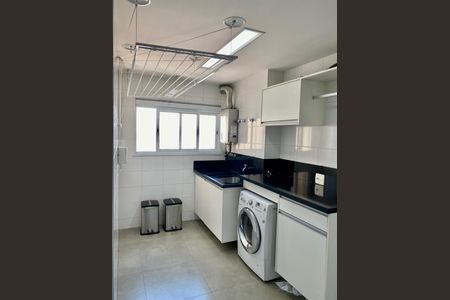 Apartamento à venda com 214m², 3 quartos e 3 vagas