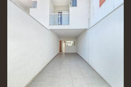 Casa à venda com 110m², 3 quartos e 2 vagas
