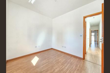 Casa à venda com 3 quartos, 110m² em Jardim Santo Antoninho, São Paulo