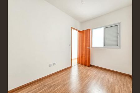 Casa à venda com 110m², 3 quartos e 2 vagas