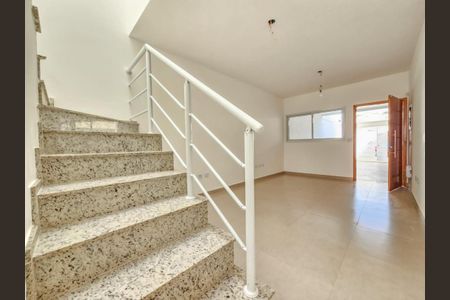 Casa à venda com 110m², 3 quartos e 2 vagas