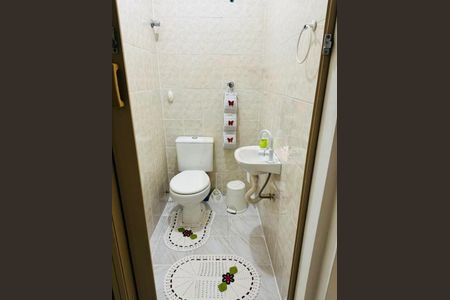 Casa à venda com 82m², 2 quartos e 2 vagas